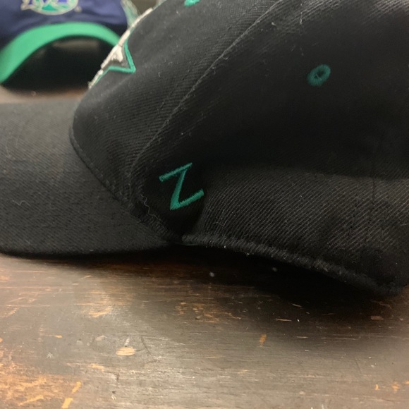 Dallas stars fitted ball cap - Picture 2 of 3
